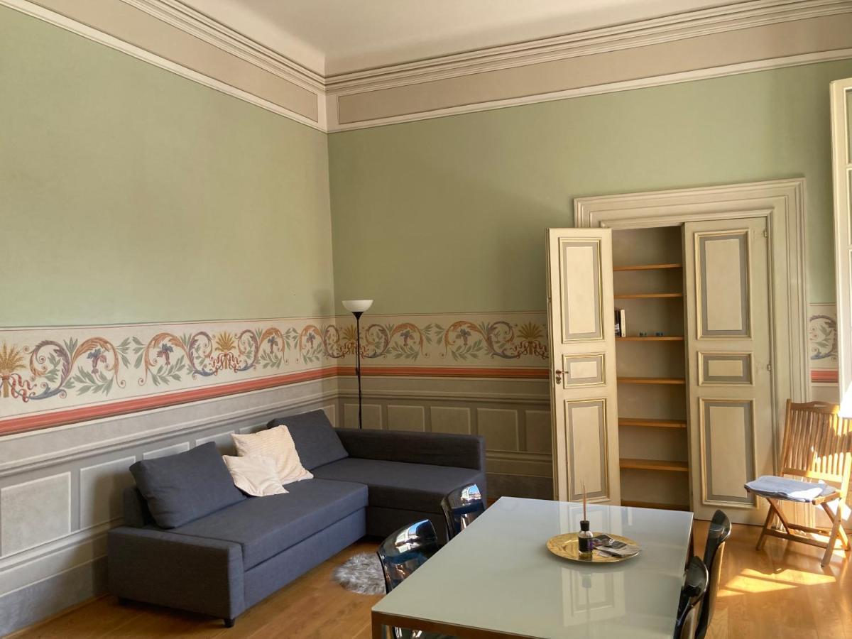 Puccini's Home, elegant apartment in Piazza Puccini Lucca Esterno foto